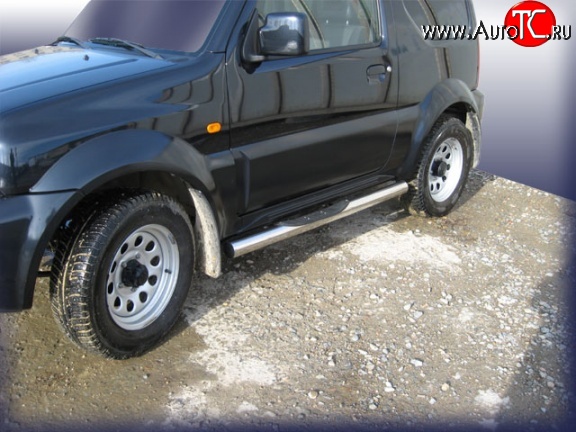 16 249 р. Защита порогов из трубы d76 мм с пластиковыми вставками для ног Slitkoff Suzuki Jimny JB23/JB43 дорестайлинг (1998-2001) (Цвет: нержавеющая полированная сталь)  с доставкой в г. Майкоп