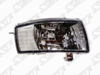 Правая противотуманная фара SAT Toyota Corolla Verso Е120 (2001-2004)