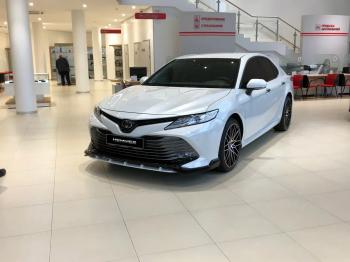 16 999 р. Накладка переднего бампера HEMMES Toyota Camry XV70 дорестайлинг (2017-2021) (неокрашенная)  с доставкой в г. Майкоп. Увеличить фотографию 2
