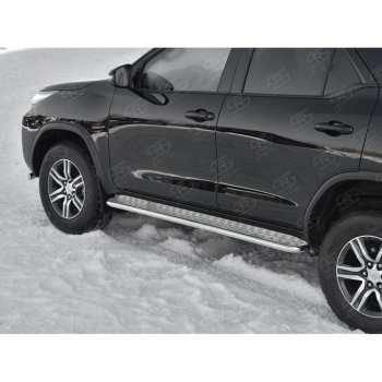 24 649 р. Порожки для ног (труба Ø42) SLITKOFF  Toyota Fortuner  AN160 (2015-2025) дорестайлинг, рестайлинг (лист - алюминий, профиль - нержавейка)  с доставкой в г. Майкоп. Увеличить фотографию 4