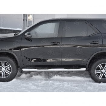 24 549 р. Пороги труба d76 с накладкой (v3) SLITKOFF  Toyota Fortuner  AN160 (2015-2025) дорестайлинг, рестайлинг  с доставкой в г. Майкоп. Увеличить фотографию 2