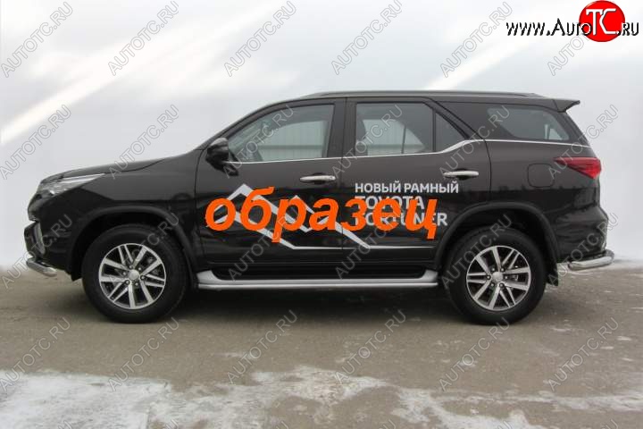 10 999 р. Защита порогов (Ø42 мм, с полимерным покрытием) Slitkoff  Toyota Fortuner  AN160 (2015-2025) дорестайлинг, рестайлинг (Цвет: серебристый)  с доставкой в г. Майкоп