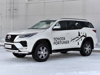 28 999 р. Защита переднего бампера (Ø63 мм с клыками, нержавейка) SLITKOFF Toyota Fortuner AN160 рестайлинг (2020-2025)  с доставкой в г. Майкоп. Увеличить фотографию 3