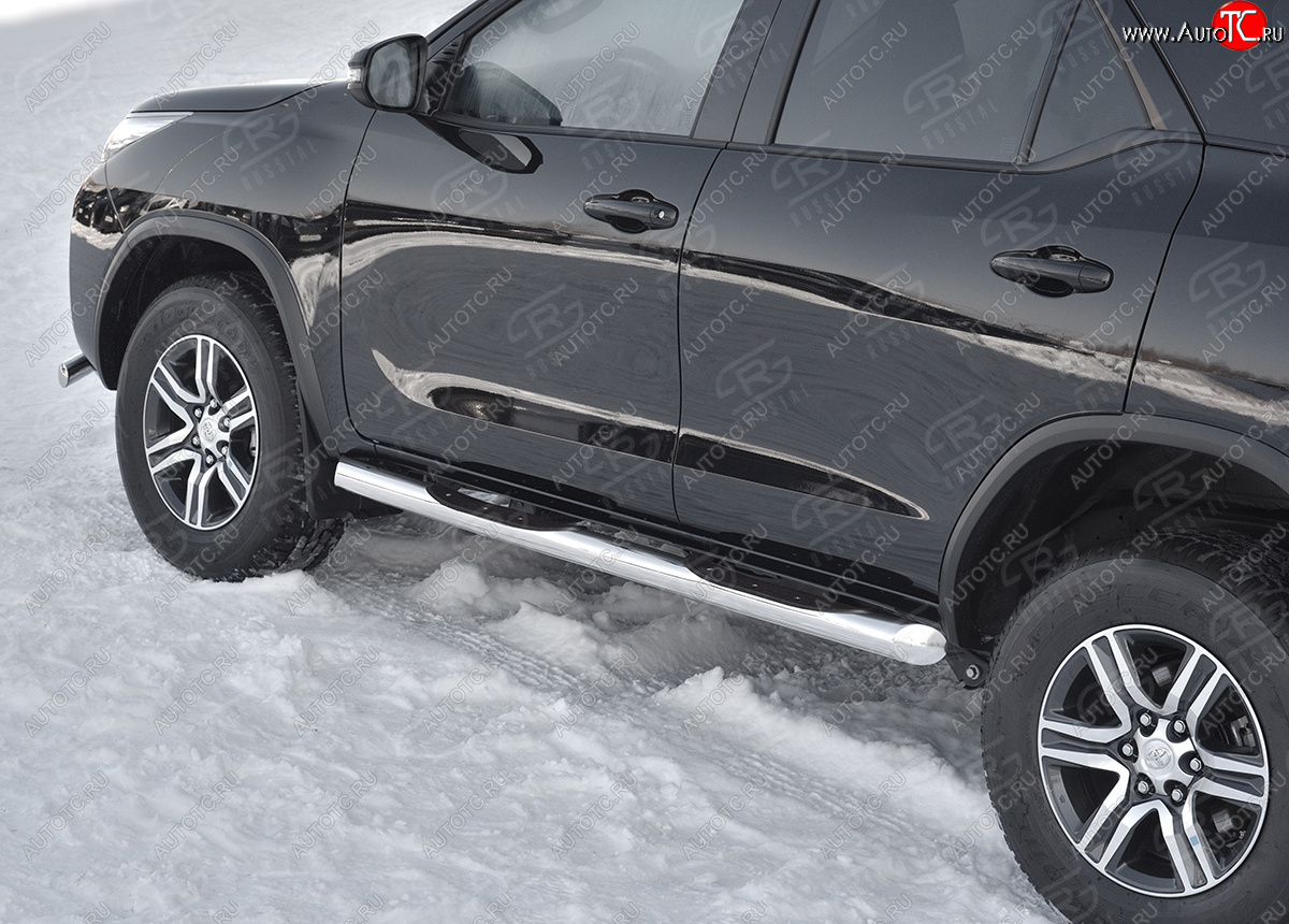 24 549 р. Защита порогов (Ø76 мм, с проступью) SLITKOFF  Toyota Fortuner  AN160 (2020-2025) рестайлинг (торцы со скосами 45°, полированная нержавейка)  с доставкой в г. Майкоп