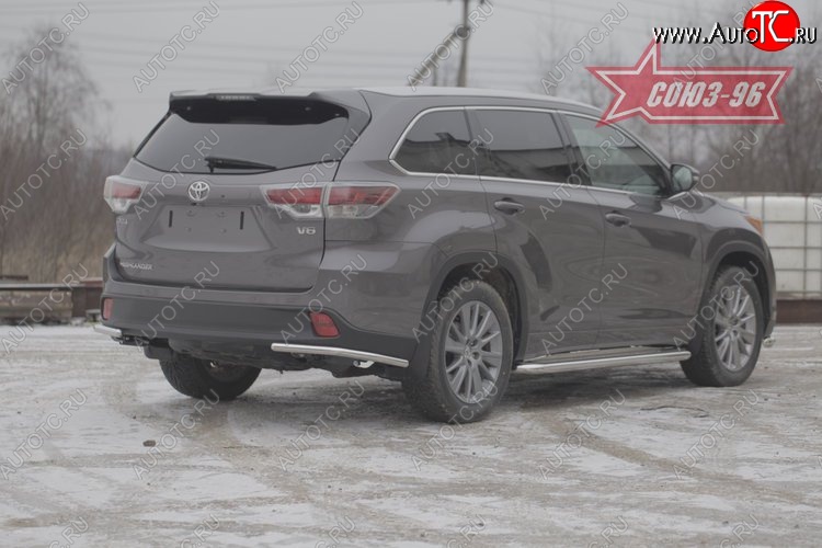 8 864 р. Защита заднего бампера из боковых уголков Souz-96 (d42) Toyota Highlander XU50 дорестайлинг (2013-2017)  с доставкой в г. Майкоп