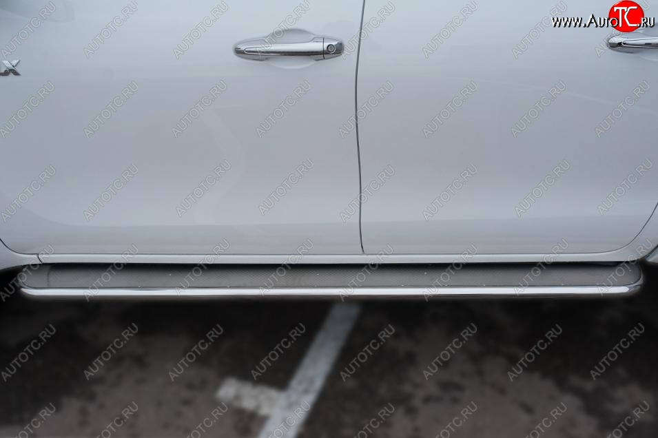 35 549 р. Широкая защита порогов с трубой диаметром 42 мм SLITKOFF v3  Toyota Hilux  AN120 (2016-2020) дорестайлинг  с доставкой в г. Майкоп