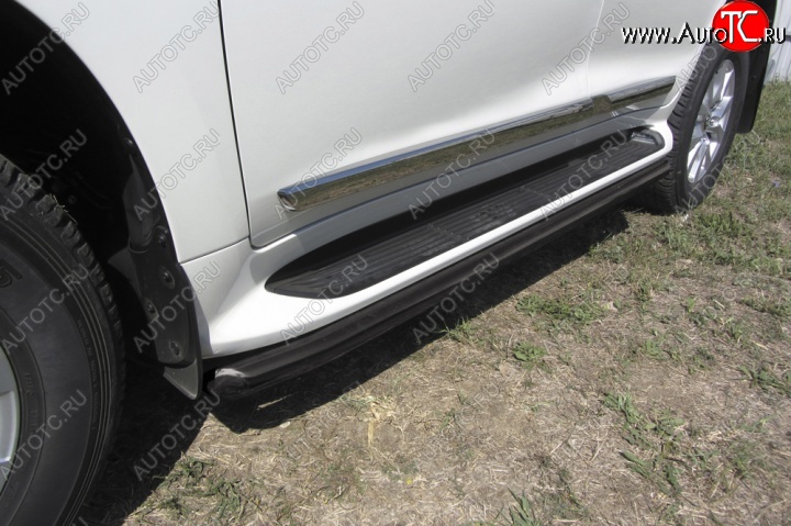 11 999 р. Защита штатного порога d57 Slitkoff Toyota Land Cruiser 200 2-ой рестайлинг (2015-2021) (Цвет: серебристый)  с доставкой в г. Майкоп