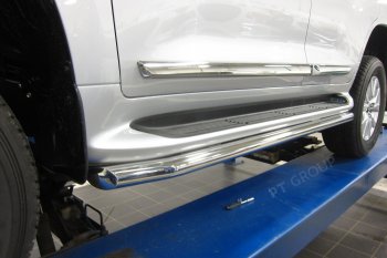 22 749 р. Защита порогов Petroil Tuning d63 Toyota Land Cruiser 200 2-ой рестайлинг (2015-2021) (Нержавеющая полированная сталь)  с доставкой в г. Майкоп. Увеличить фотографию 3