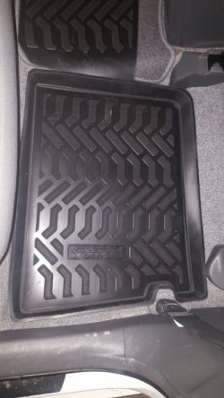 2 299 р. Коврики в салон Aileron 3D (правый руль)  Toyota Prius ( XW30,  Alfa лифтбек) (2009-2015) дорестайлинг, рестайлинг  с доставкой в г. Майкоп. Увеличить фотографию 7