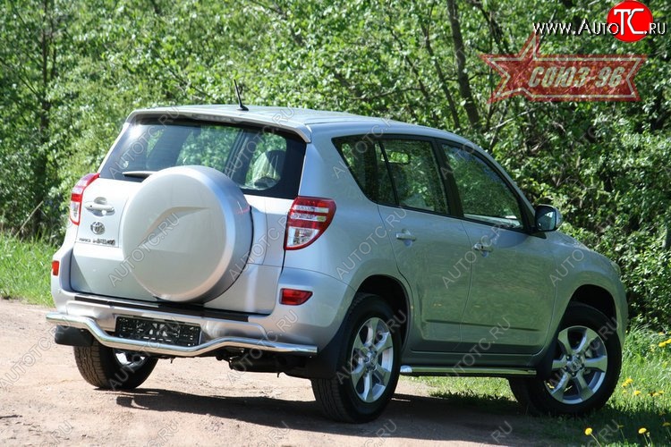 1 043 р. Фигурная защита заднего бампера диаметром 60 мм на стандарт Souz-96 Toyota RAV4 XA30 5 дв. 2-ой рестайлинг (2010-2013)  с доставкой в г. Майкоп