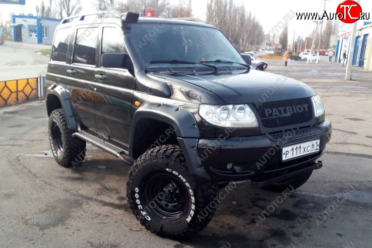 8 999 р. Решетка радиатора CrTuning - Чёрный БРУТ Уаз Патриот 3163 5 дв. дорестайлинг (2005-2013) (Установка с пластиковым бампером, Без надписи PATROT)  с доставкой в г. Майкоп