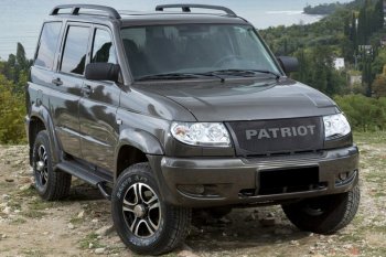 8 999 р. Решетка радиатора CrTuning - Чёрный БРУТ Уаз Патриот 3163 5 дв. дорестайлинг (2005-2013) (Установка с пластиковым бампером, Без надписи PATROT)  с доставкой в г. Майкоп. Увеличить фотографию 2