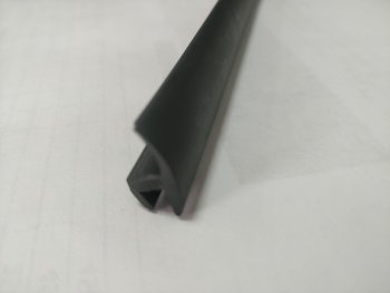 Универсальный уплотнитель FlexLine (16 mm, 1 погонный метр) Nissan Qashqai +2 1 J10 дорестайлинг (2008-2010)