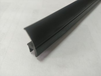 Универсальный уплотнитель FlexLine (18 mm, 1 погонный метр) Nissan Qashqai +2 1 J10 дорестайлинг (2008-2010)