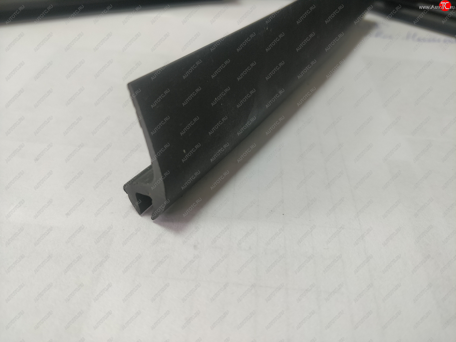 239 р. Универсальный уплотнитель FlexLine (26 mm, 1 погонный метр) KIA Optima 2 MG седан (2005-2010)  с доставкой в г. Майкоп