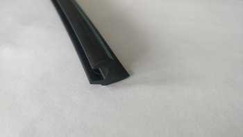 Универсальный уплотнитель FlexLine (8 mm U-LIP, 1 погонный метр) Nissan Qashqai +2 1 J10 дорестайлинг (2008-2010)
