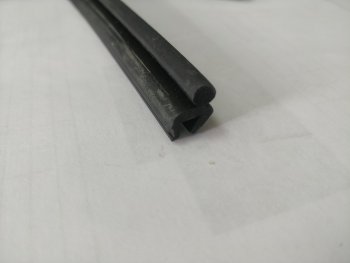 Универсальный уплотнитель (подложка) FlexLine (13 mm, 1 погонный метр) Nissan Qashqai +2 1 J10 дорестайлинг (2008-2010)