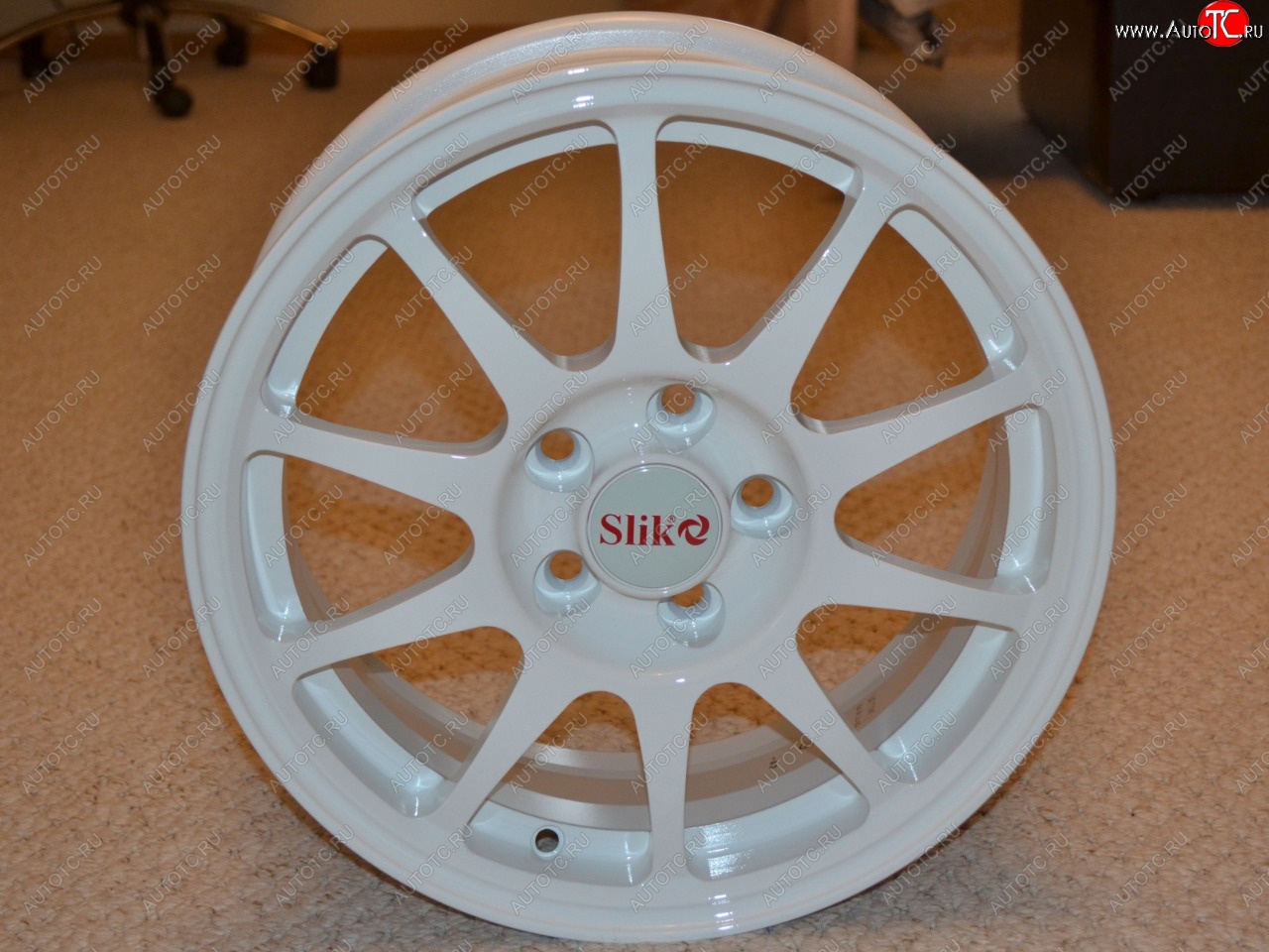 14 799 р. Кованый диск Slik Classik 6x15 (Белый)   (Цвет: Белый)  с доставкой в г. Майкоп