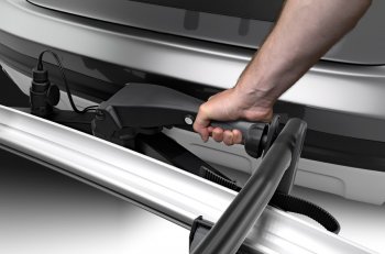 95 999 р. Велобагажник-платформа на фаркоп Thule VeloSpace XT Skoda Scala (2019-2025) (Для 2-х велосипедов)  с доставкой в г. Майкоп. Увеличить фотографию 7