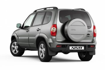 Чехол запасного колеса Bertone Chevrolet Niva 2123 рестайлинг (2009-2020) (Неокрашенный)