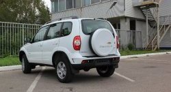 1 779 р. Чехол запасного колеса Chevrolet V3 Chevrolet Niva 2123 дорестайлинг (2002-2008) (Окрашенный)  с доставкой в г. Майкоп. Увеличить фотографию 2