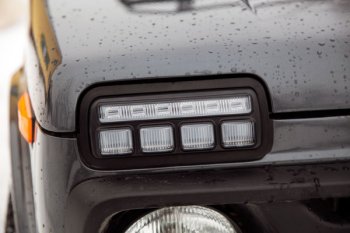 3 989 р. Дневные ходовые огни с поворотниками Тюн-Авто Urban Лада нива 4х4 2121 3 дв. 1-ый рестайлинг (2019-2021) (Поворотник в ВЕРХНЕЙ секции, рассеянный свет)  с доставкой в г. Майкоп. Увеличить фотографию 4