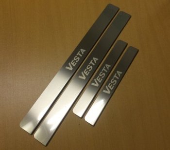 Накладки порожков салона INOX Лада Веста Кросс 2181 универсал рестайлинг (2022-2025)