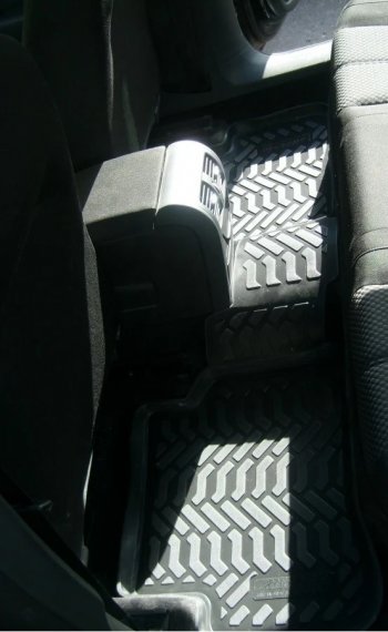1 739 р. Коврики салона Aileron (3D с подпятником) Volkswagen Passat B6 универсал (2005-2010)  с доставкой в г. Майкоп. Увеличить фотографию 4