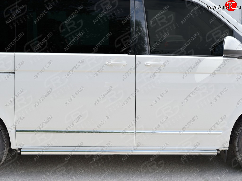 12 749 р. Защита порогов (левая сторона, длинная база, труба, d63 мм) SLITKOFF  Volkswagen Caravelle  T6 (2015-2019) дорестайлинг (С пластиковыми заглушками на торцах)  с доставкой в г. Майкоп