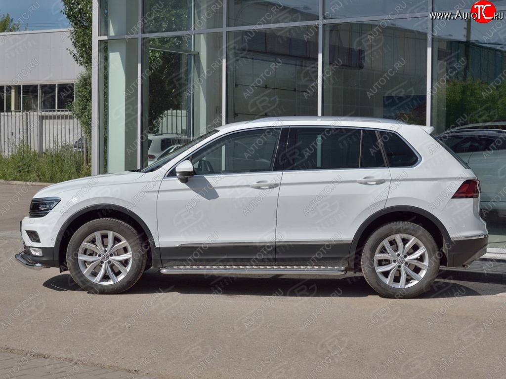 22 999 р. Пороги труба d42 с листом (Лист алюм, проф.сталь) (v2) SLITKOFF  Volkswagen Tiguan  Mk2 (2016-2020) дорестайлинг  с доставкой в г. Майкоп