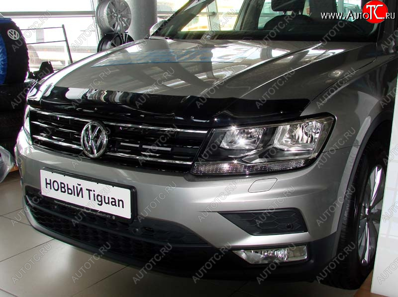 3 299 р. Дефлектор капота SIM Volkswagen Tiguan Mk2 дорестайлинг (2016-2020)  с доставкой в г. Майкоп