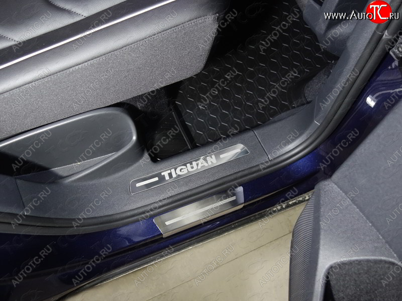 1 099 р. Пороги накладки задние ТСС  Volkswagen Tiguan  Mk2 (2016-2022) дорестайлинг, рестайлинг (нержавейка полированная, надпись Tiguan)  с доставкой в г. Майкоп