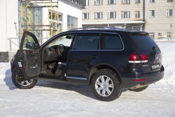 2 499 р. Накладки на внутренние пороги дверей RA Volkswagen Touareg GP рестайлинг (2006-2010)  с доставкой в г. Майкоп. Увеличить фотографию 2