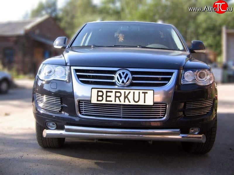 10 799 р. Декоративная вставка воздухозаборника Berkut Volkswagen Touareg GP рестайлинг (2006-2010)  с доставкой в г. Майкоп