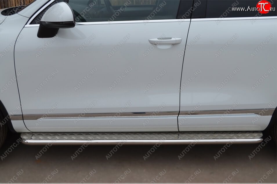 22 999 р. Широкая защита порогов с трубой d42 мм SLITKOFF v2 Volkswagen Touareg NF дорестайлинг (2010-2014)  с доставкой в г. Майкоп